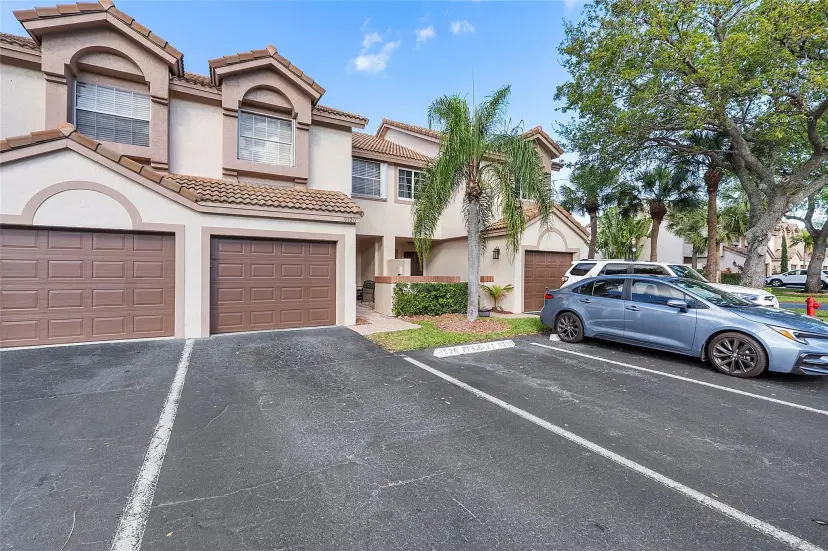 Picture of 9520 Boca River Cir 9520, Boca Raton FL 33434
