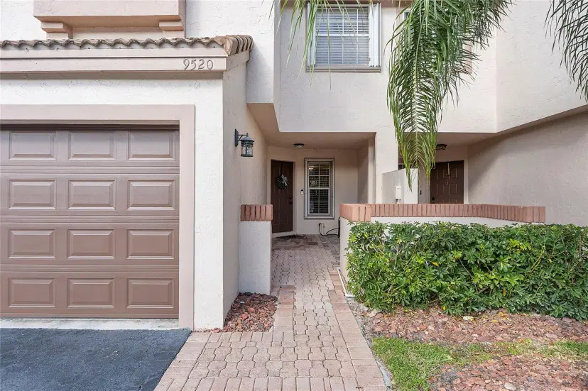 Picture of 9520 Boca River Cir 9520, Boca Raton FL 33434