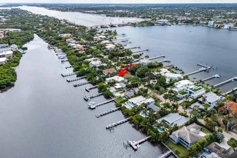 Picture of 720 N Atlantic Drive, Lantana FL 33462