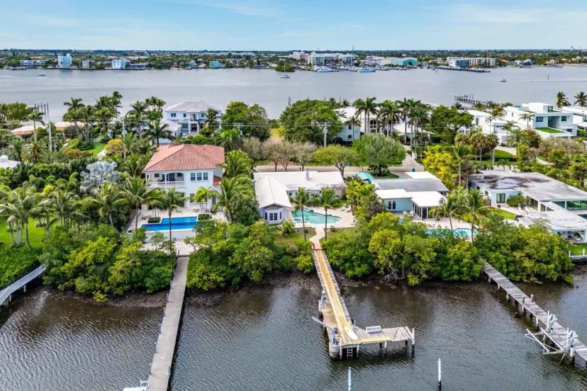 Picture of 720 N Atlantic Drive, Lantana FL 33462