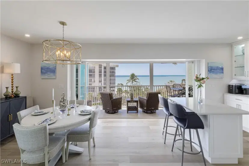 Picture of 3401 Gulf Shore Blvd N 506, Naples FL 34103