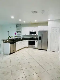 Picture of 956 NE Trailside Run, Port St Lucie, FL 34983