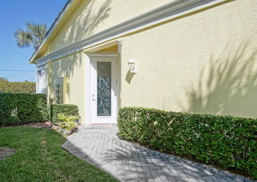 Picture of 506 Mariner Bay Boulevard, Fort Pierce FL 34949