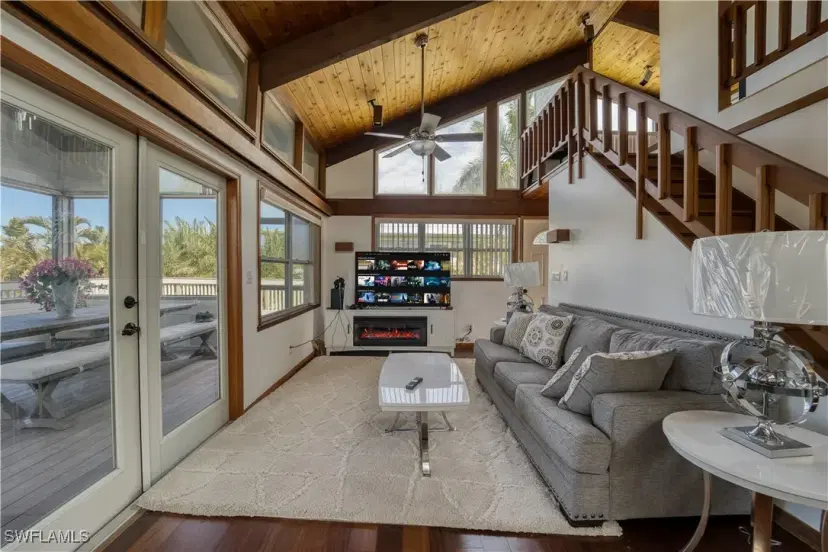 Picture of 405 Riverside Dr, Everglades City FL 34139