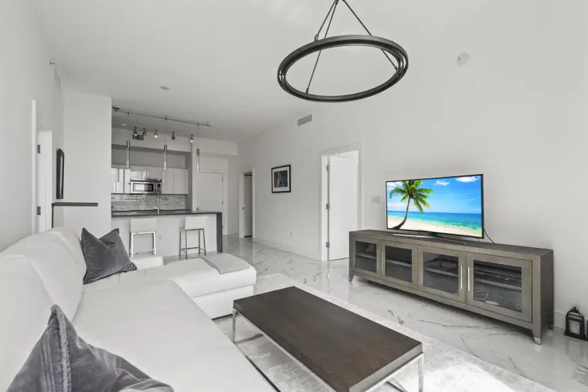 Picture of 550 Okeechobee Boulevard Uph-03, West Palm Beach FL 33401