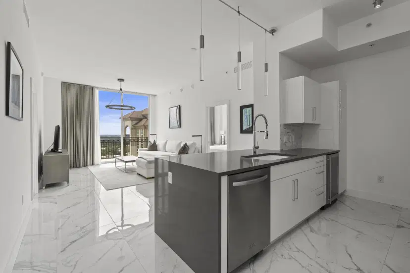 Picture of 550 Okeechobee Boulevard Uph-03, West Palm Beach FL 33401