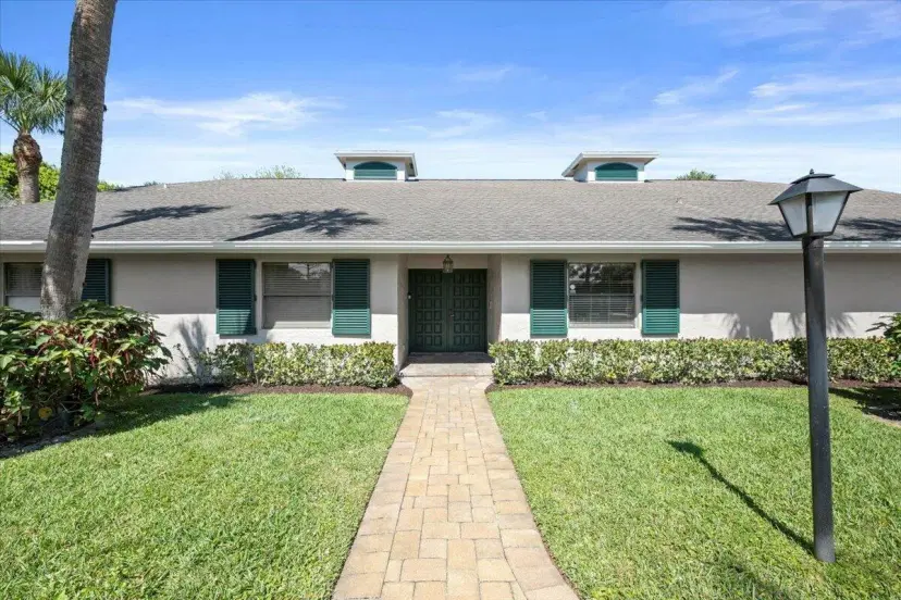 Picture of 14179 Laurel Trail S, Wellington FL 33414