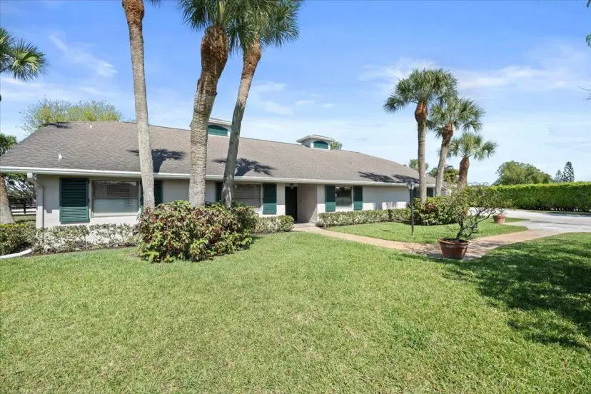 Picture of 14179 Laurel Trail S, Wellington FL 33414