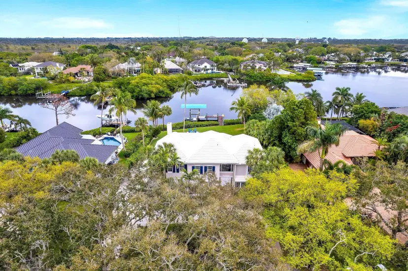Picture of 18420 SE Heritage Drive, Tequesta FL 33469