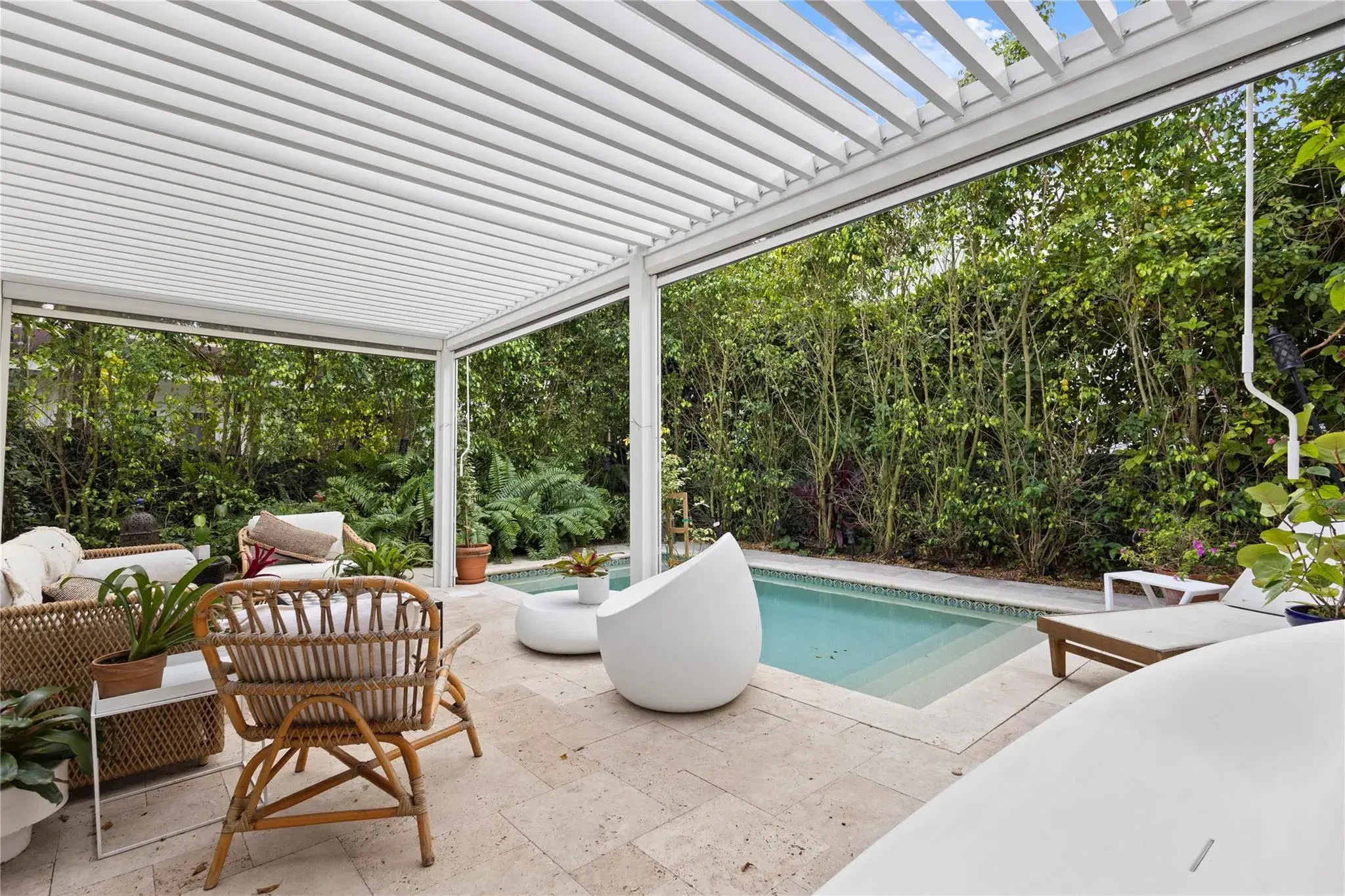 Picture of 810 Messina Ave, Coral Gables, FL 33134