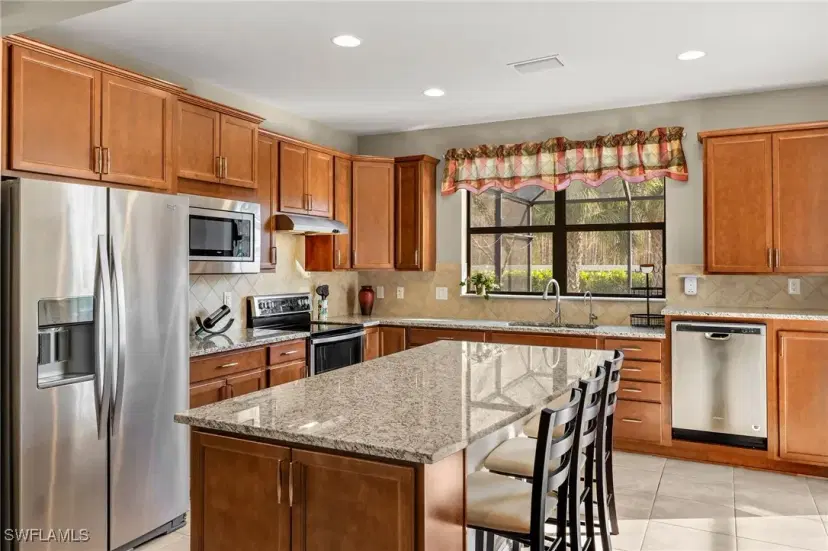 Picture of 10801 Glenhurst St, Fort Myers FL 33913