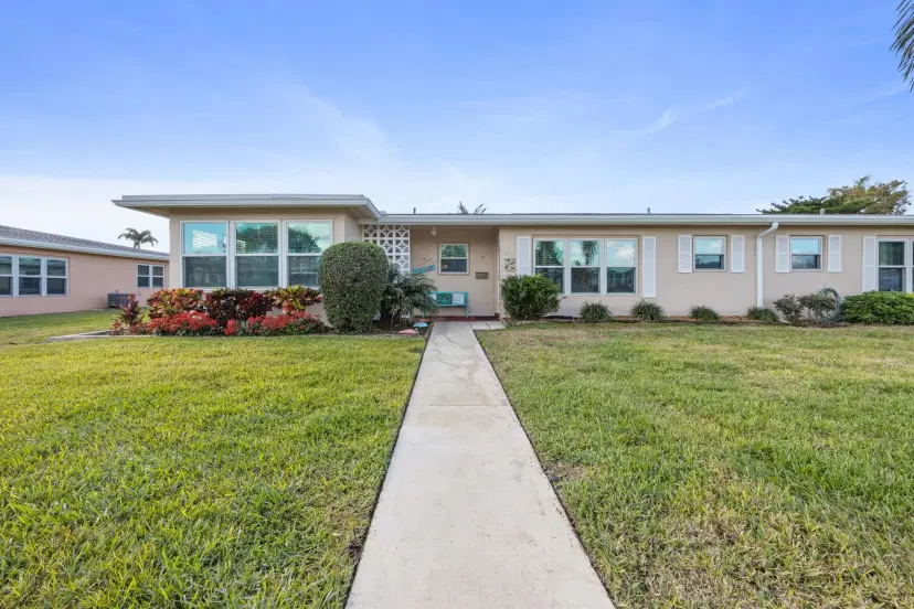 Picture of 280 High Point Boulevard B, Boynton Beach FL 33435