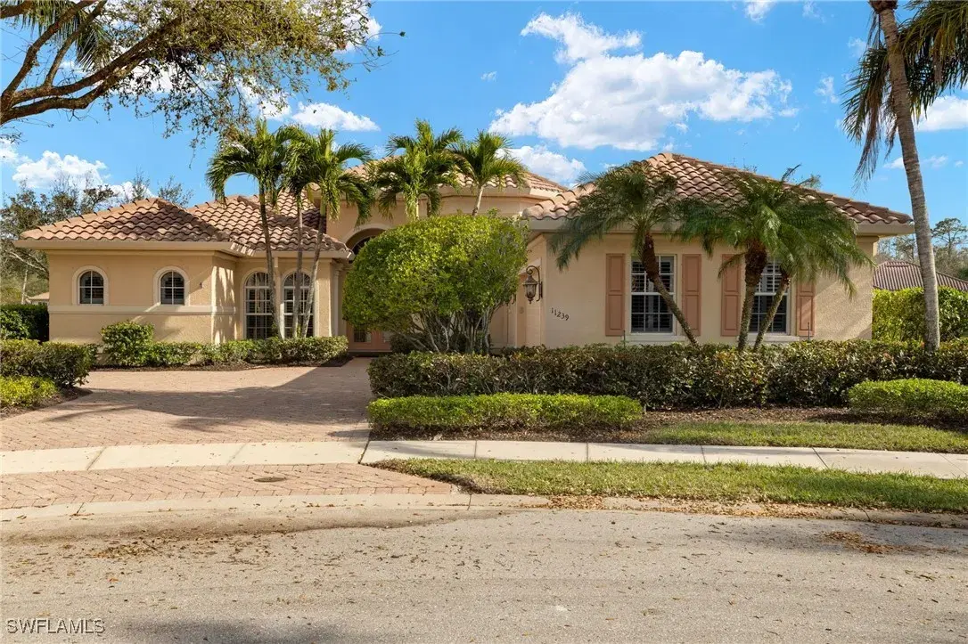 Picture of 11239 Paddington Ter, Fort Myers, FL 33913