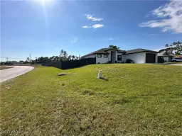 Picture of 1124 NE 35Th Ln, Cape Coral, FL 33909