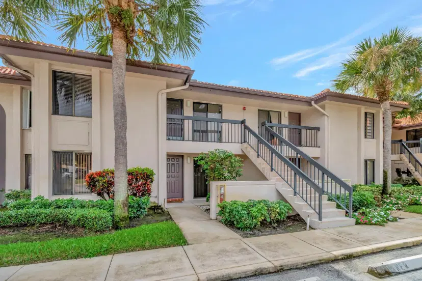 Picture of 5151 W Club Circle 207, Boca Raton FL 33487