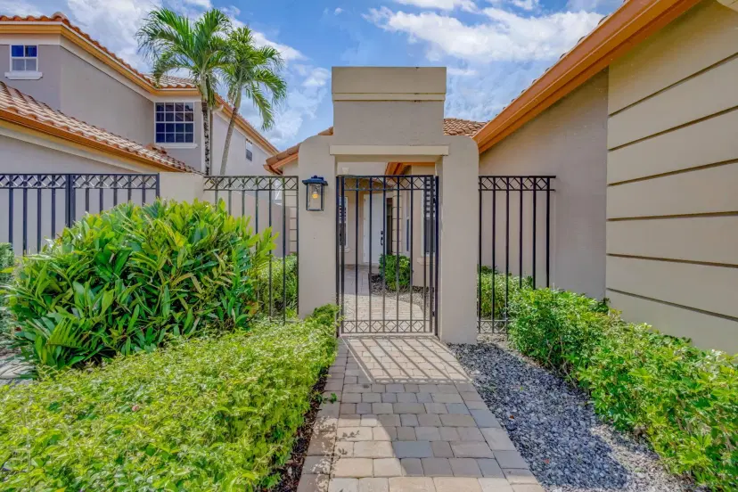 Picture of 10264 Osprey Trace, West Palm Beach FL 33412