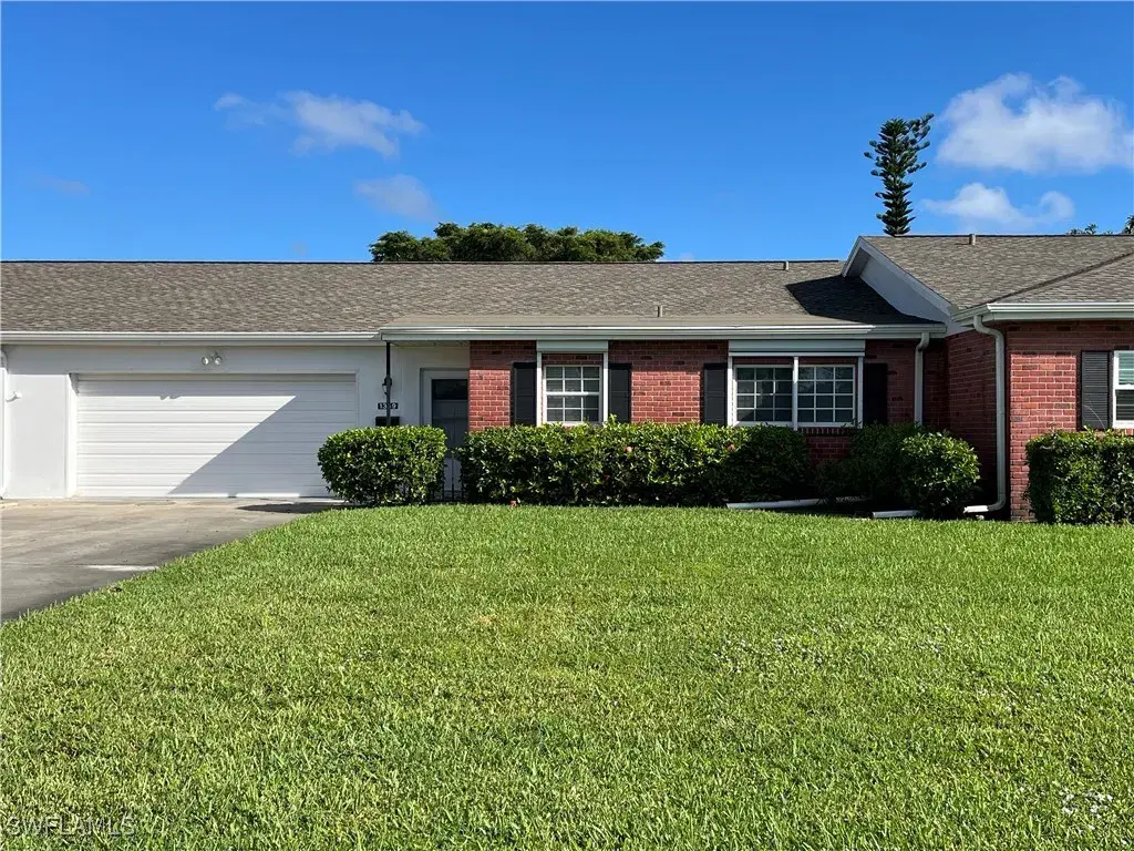 Picture of 1359 Myerlee Country Club Blvd, Fort Myers, FL 33919