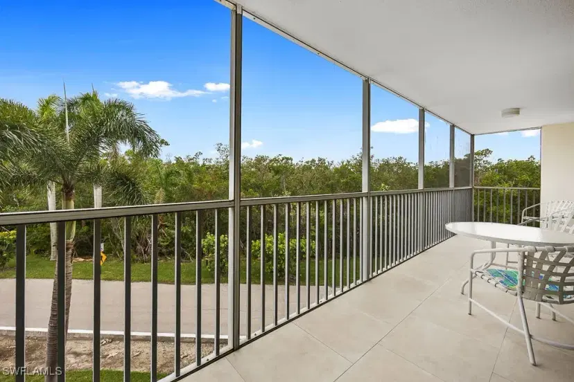 Picture of 3 Bluebill Ave 303, Naples FL 34108