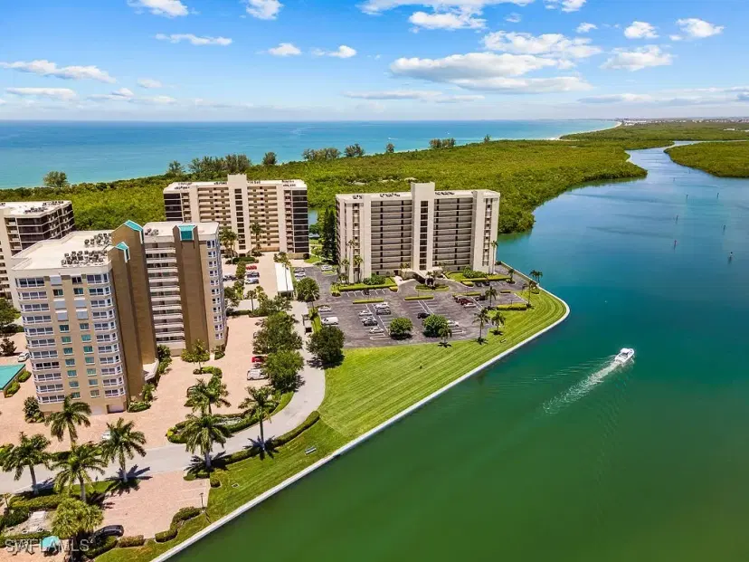 Picture of 3 Bluebill Ave 303, Naples FL 34108