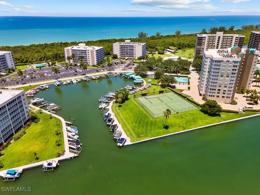 Picture of 3 Bluebill Ave 303, Naples FL 34108