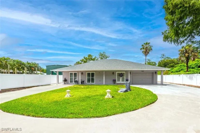 Picture of 5831 Dogwood Way, Naples FL 34116