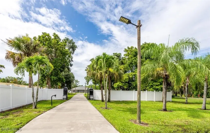 Picture of 5831 Dogwood Way, Naples FL 34116