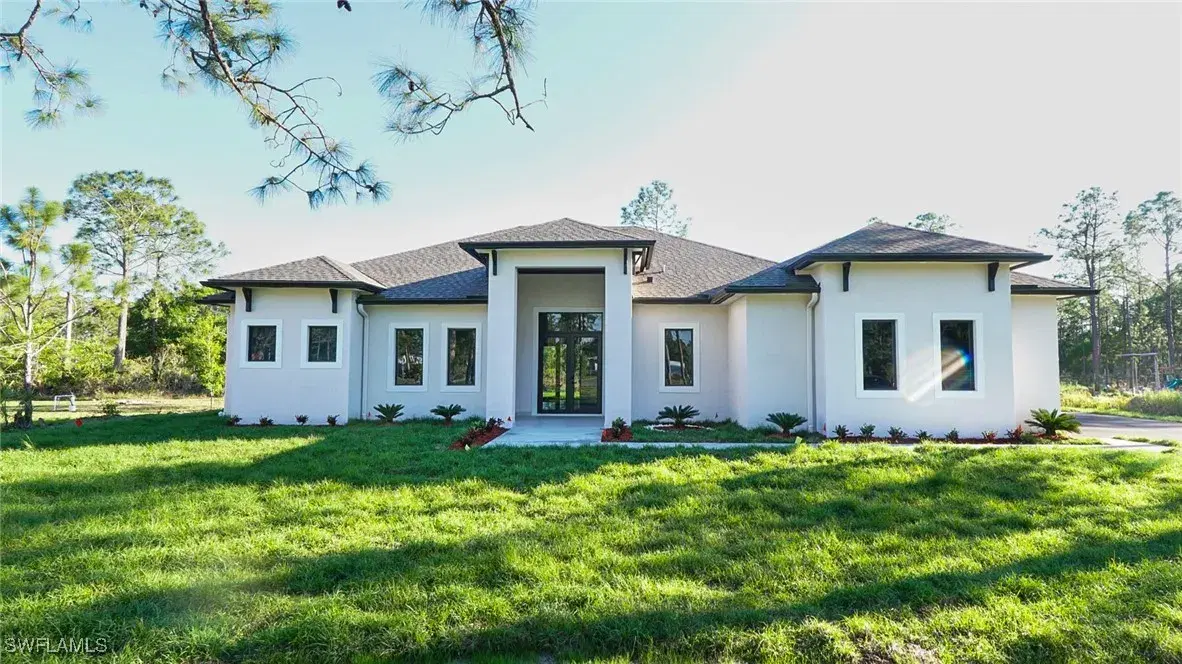 Picture of 2660 56Th Ave Ne, Naples, FL 34120