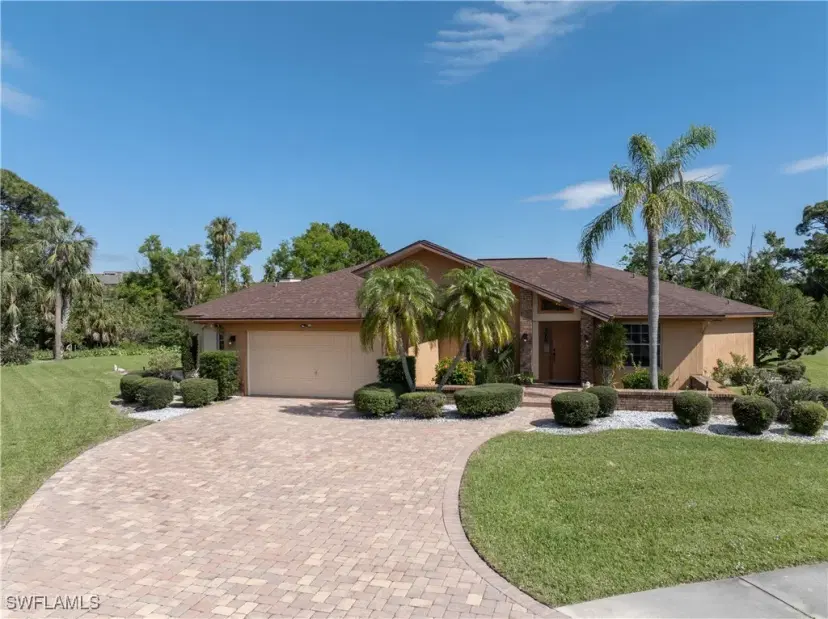 Picture of 4340 Glasgow Ct, North Fort Myers FL 33903