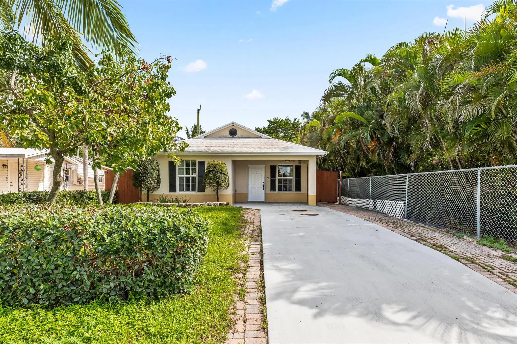 Picture of 1056 Peak Road, Lake Worth, FL 33462