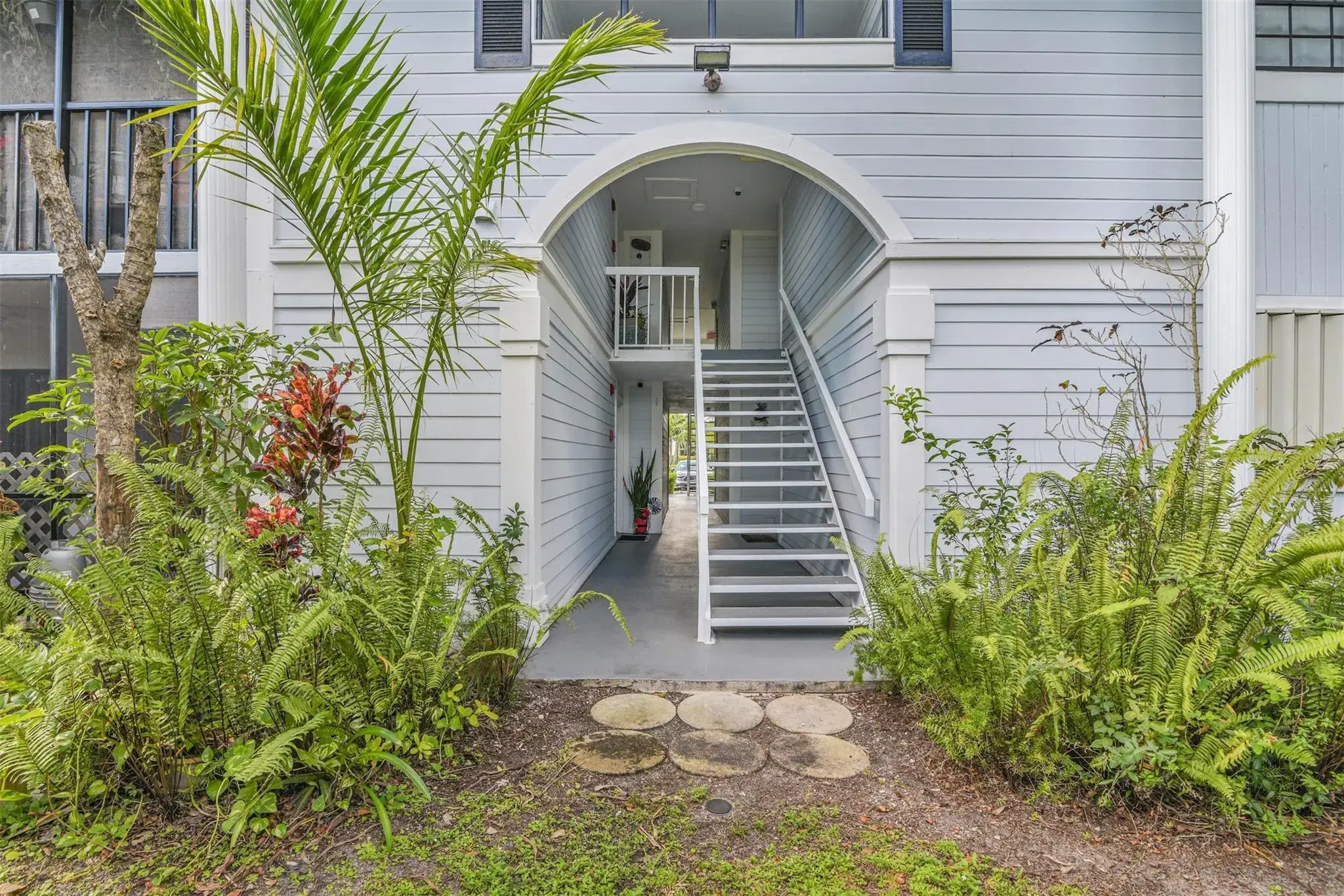 Picture of 935 NE 199Th St 103-16, Miami, FL 33179