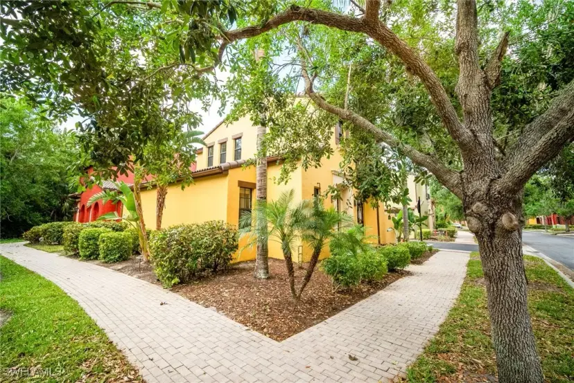 Picture of 9121 Chula Vista ST 12201, Naples FL 34113