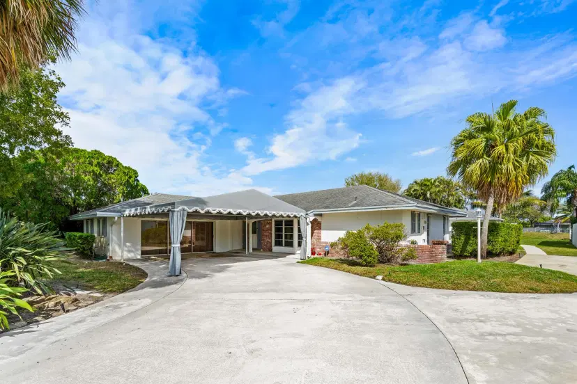 Picture of 4705 Holly Drive, Palm Beach Gardens FL 33418