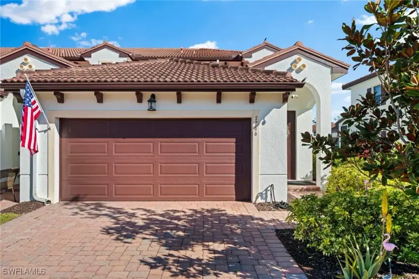 Picture of 7766 Bristol Cir, Naples FL 34120