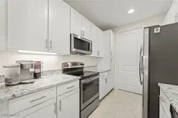 Picture of 7766 Bristol Cir, Naples, FL 34120