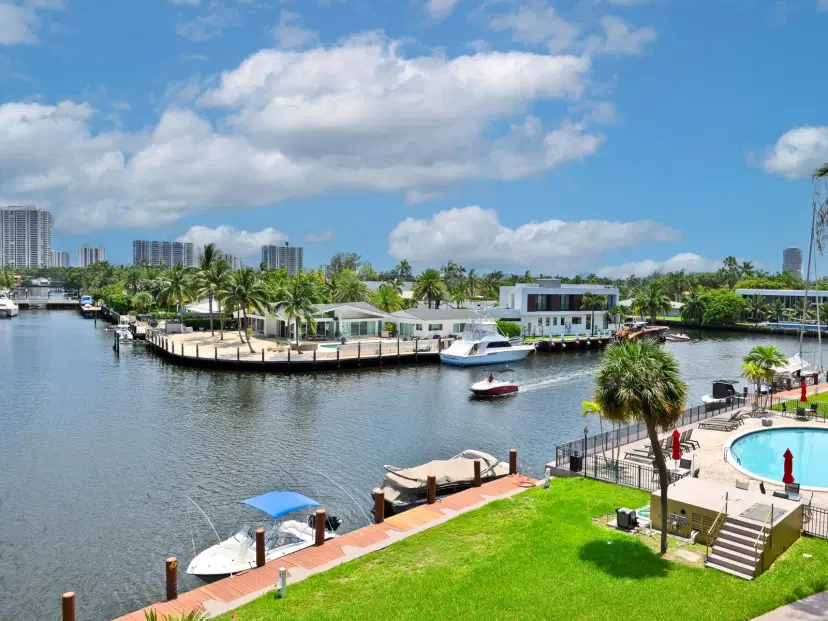 Picture of 301 Golden Isles Dr 403, Hallandale Beach FL 33009