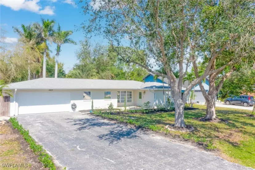 Picture of 189 Mentor Dr, Naples FL 34110