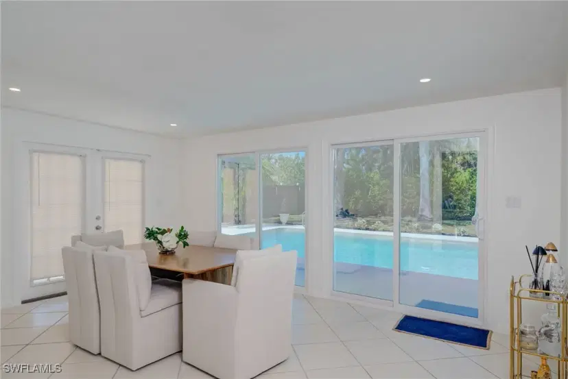 Picture of 189 Mentor Dr, Naples FL 34110