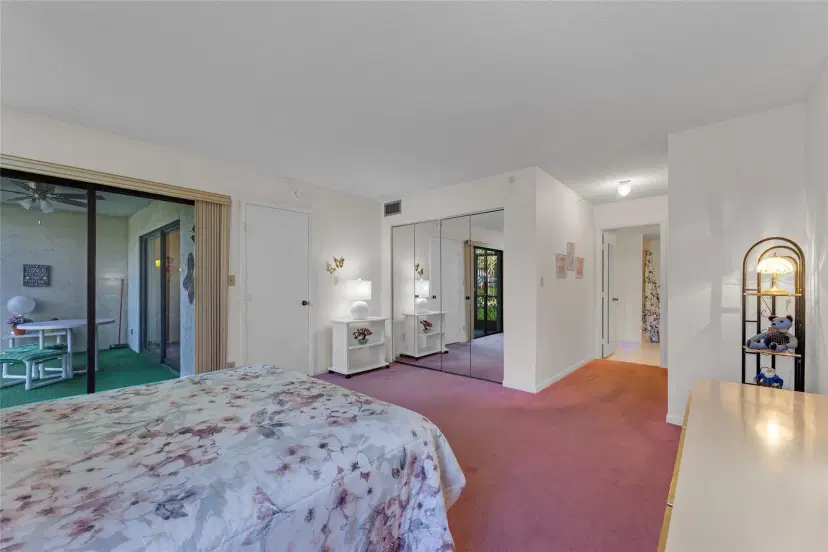 Picture of 2205 S Cypress Bend Dr 104, Pompano Beach FL 33069