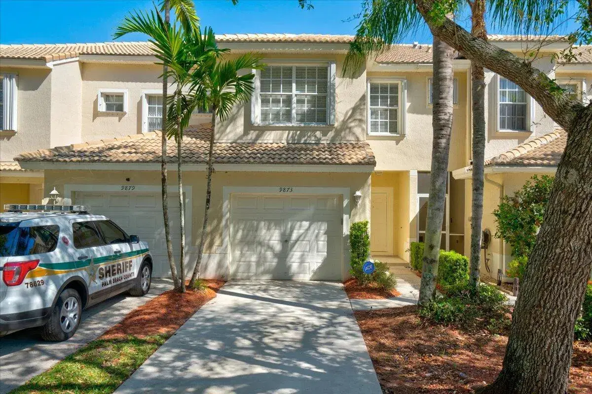 Picture of 9873 Lago Drive, Boynton Beach, FL 33472