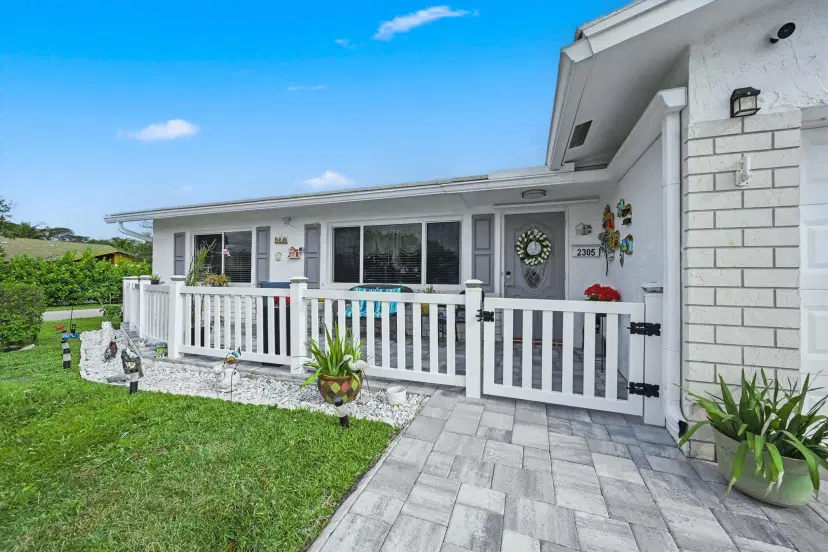 Picture of 2305 SW 21St Terrace, Boynton Beach FL 33426