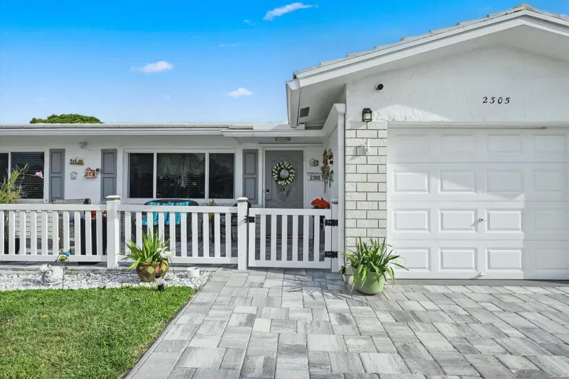 Picture of 2305 SW 21St Terrace, Boynton Beach FL 33426