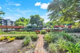 Picture of 600 Neapolitan Way 105, Naples, FL 34103