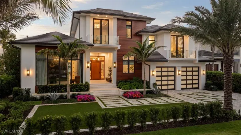 Picture of 660 21St Ave S, Naples FL 34102
