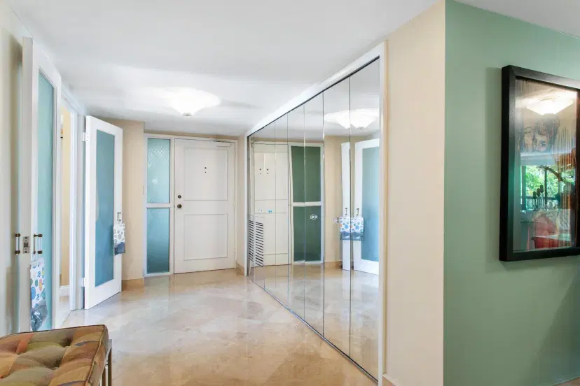 Picture of 2480 Presidential Way 204, West Palm Beach FL 33401