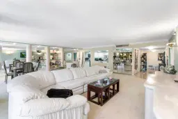 Picture of 2480 Presidential Way 204, West Palm Beach, FL 33401