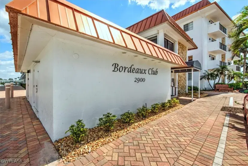 Picture of 2900 Gulf Shore Blvd N 410, Naples FL 34103