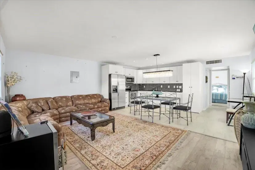 Picture of 15 Seville Drive A, Delray Beach FL 33446
