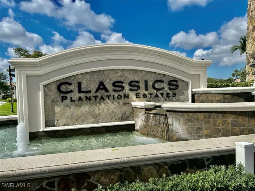 Picture of 7813 Hawthorne Dr 2403, Naples FL 34113