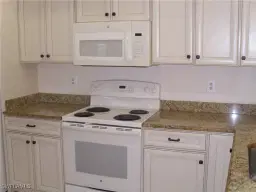 Picture of 5045 Cedar Springs Dr 103, Naples, FL 34110