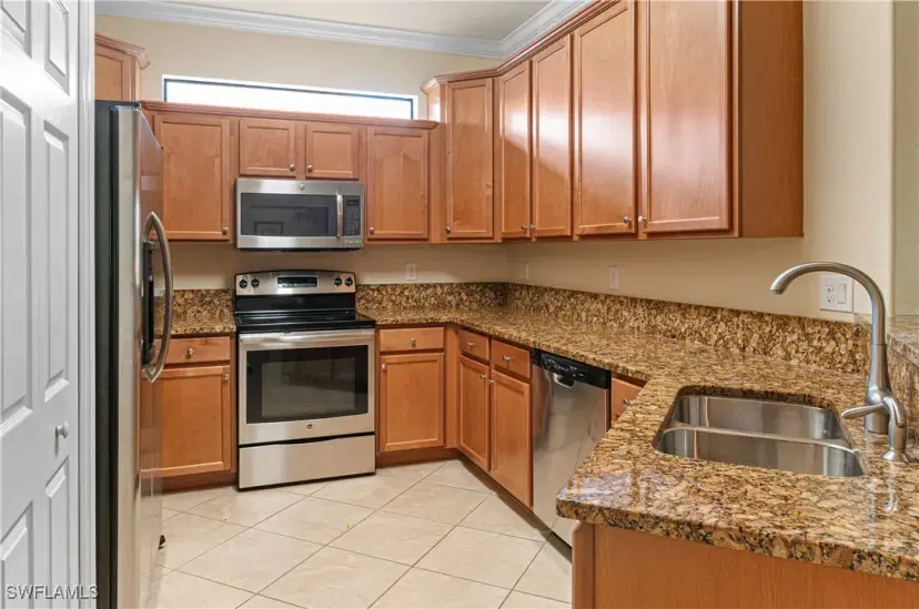 Picture of 11341 Red Bluff Ln, Fort Myers FL 33912